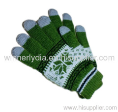 Intarsia touch screen in soft and warm touch for winter