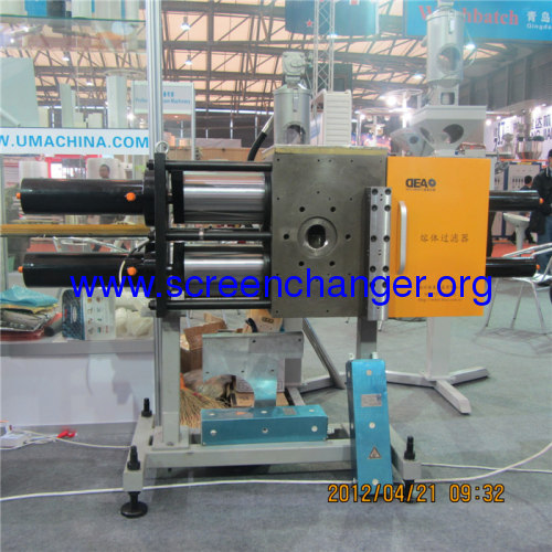 Double piston continuous screen changer