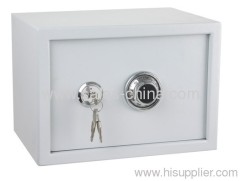 Mechanical safe with combination lock