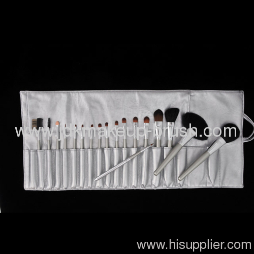 High end makeup brush set