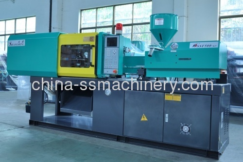 Price competitive plastic injection molding machine
