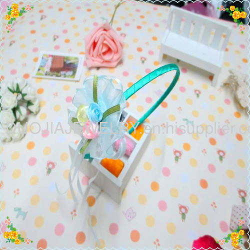 Cloth hairband with flower