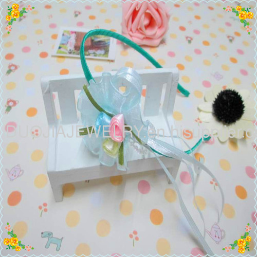 Cloth hairband with flower