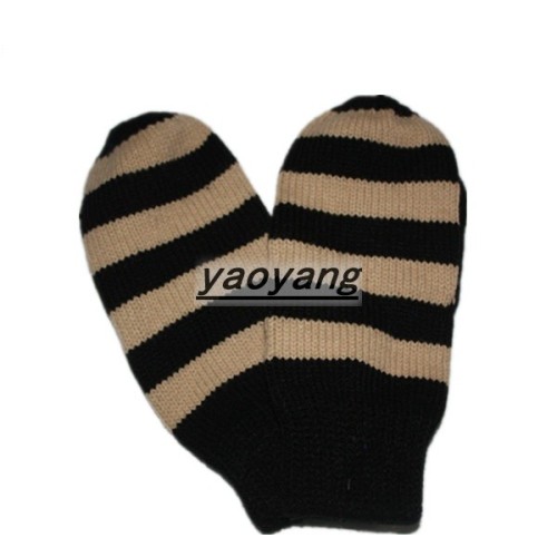 lovely and warm style kids knitting mittens