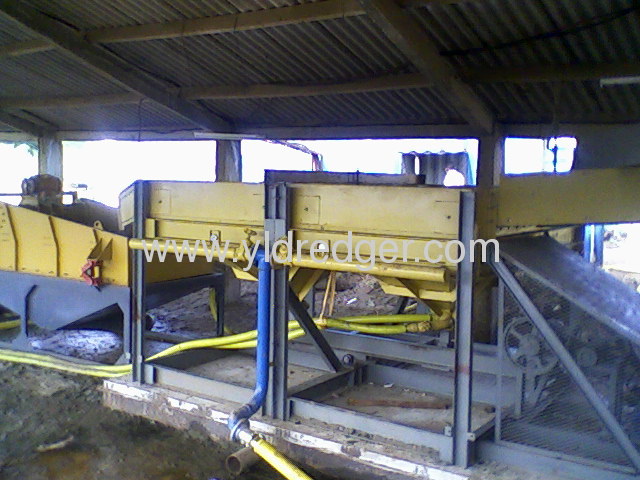 Mobile gold and diamond wash plant