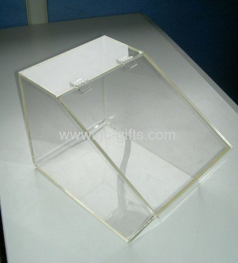 Clear plastic display box