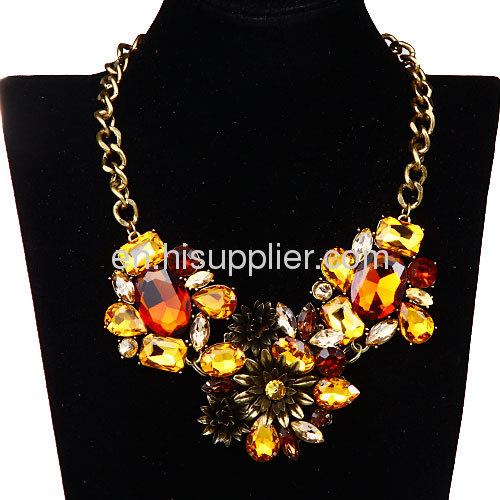 Wholesale Fashionable Costume Jewelry Big Crystal Stone Women Accessories Flower Collar Necklace