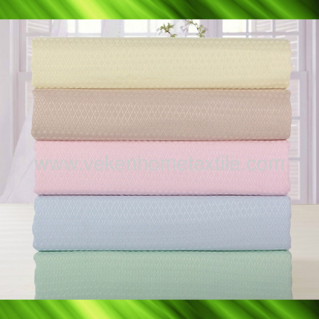 Bamboo fiber knitted blanket