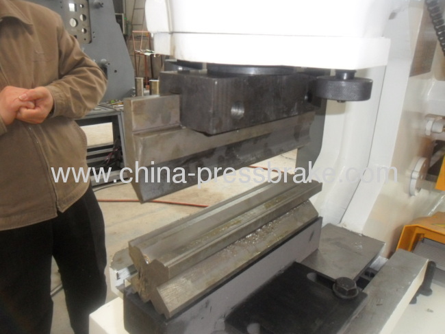 hydraulic iron- worker machinery