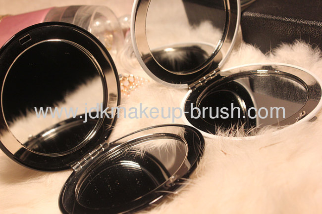 High-end cosmetic mirror in aluminum material easy to carry