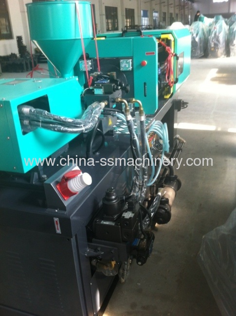 Medical care parts making injection machine