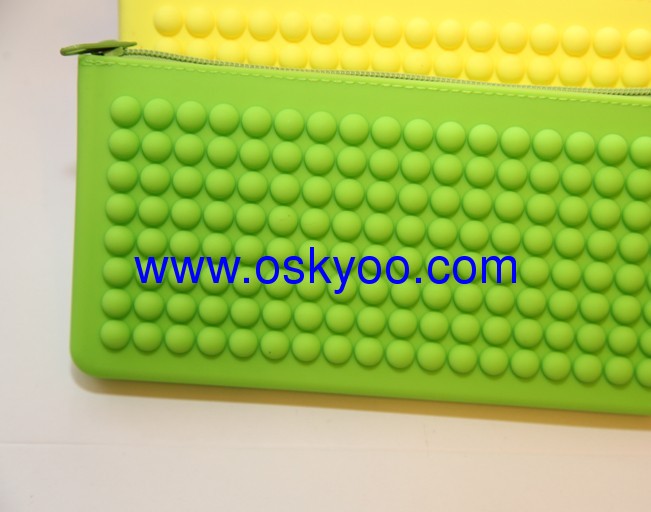 women Funny Peas candy color jelly zipper lanyard silica gel bag fluorescent soft wallet 