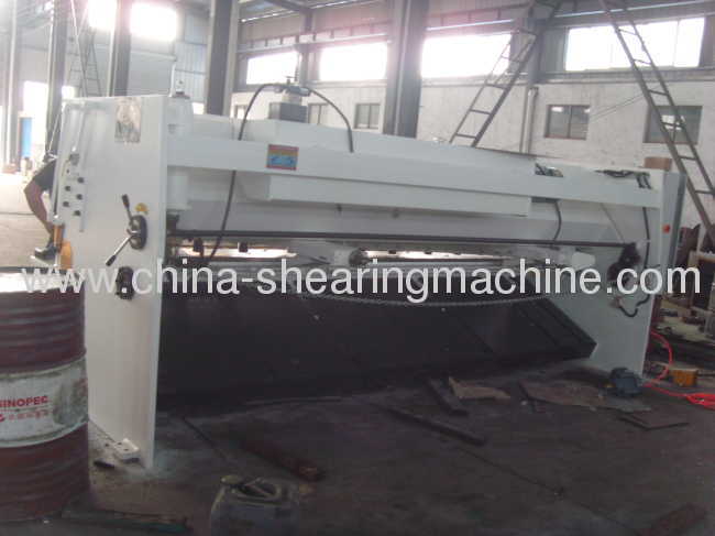 QC12Y-4x4000 NC hydraulic swing beam shear