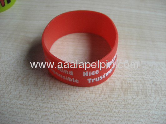 fashion imprinted silicone wristbands silicone Charm Bracelets factory