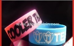 Debossed Or Embossed Silicone wristbands