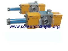 Continuous single plate screen changer