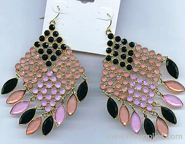 earrings with fashion design