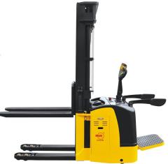 Double Pallet Electric Stacker