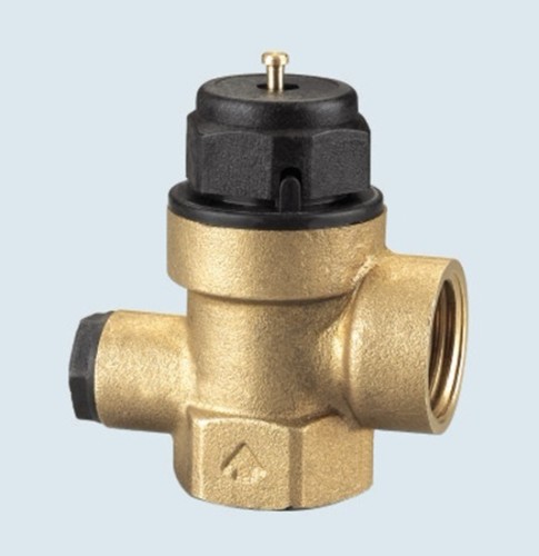 Brass straight safety valve