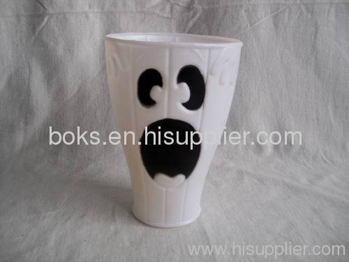 white plastic Halloween cups