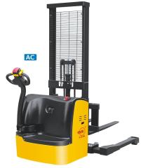 Electric Straddle Stacker CTDR15 Straddle legs with adjustable forks