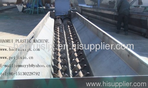 Efficient plastic recycling washing machine