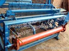 Crimped wire mesh machine