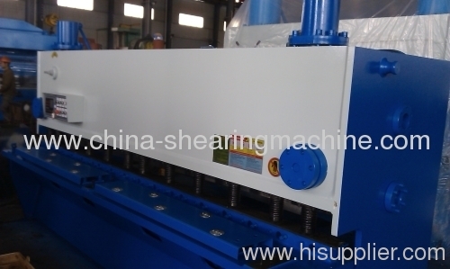 Metal strip shearing Guillotine shearing