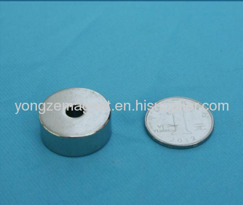 neodymium disc magnet with opening 20 x 3 mm / 3 - 5 mm ( N45 )