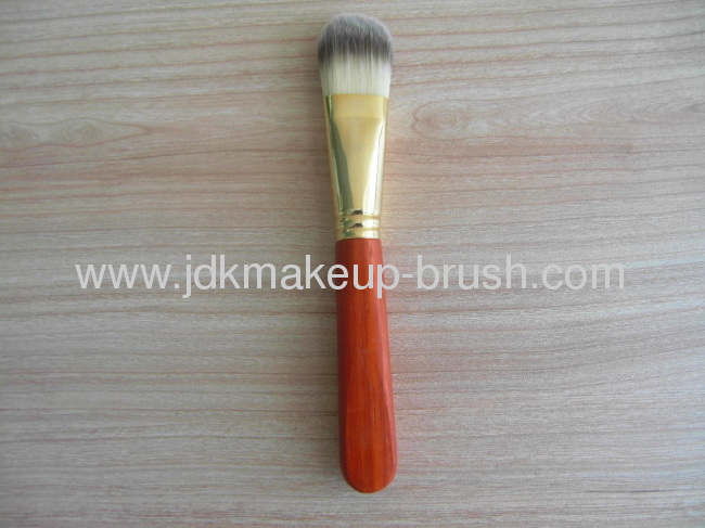 Nice Design 3 Tone Synthetic Hair Cosmetic Make up Foundation Brush with red wooden handle