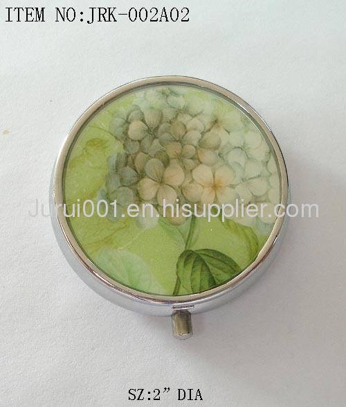 Metal pocket mirror with colorful painting