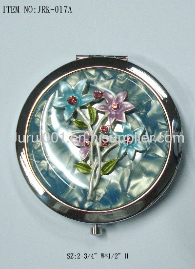 Metal pocket mirror with colorful painting