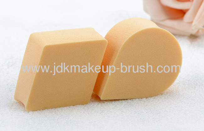 Latex Free Dry and Wet Dual Purpose Makeup Sponge Puff