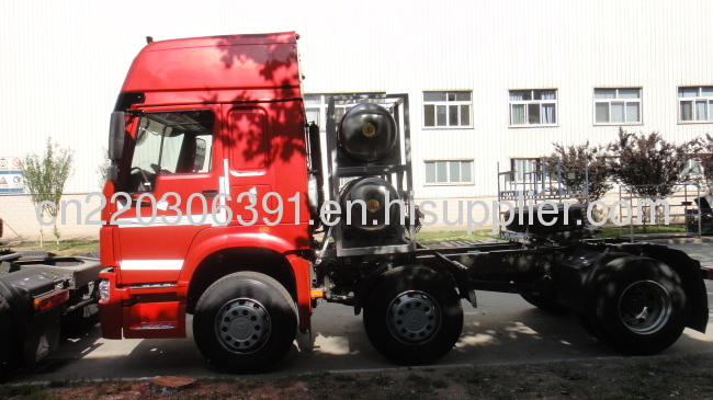 New energy truck HOWO LNG 380hp tractor truck 6x4