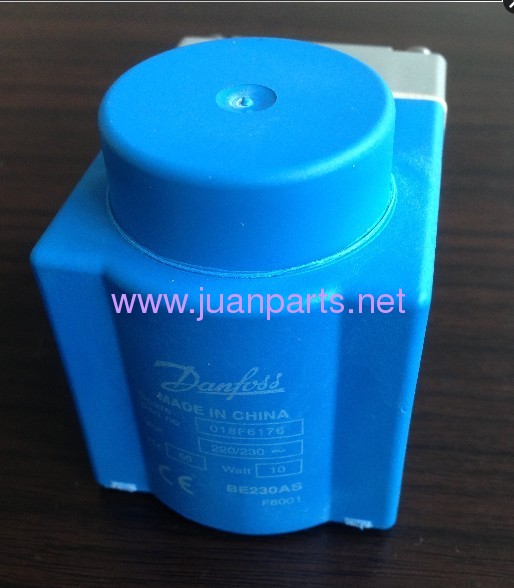Danfoss Solenoid valve with coil for refrigeration system