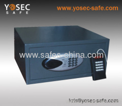 Electronic room safe for hotel