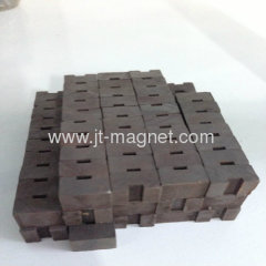 Ferrite magnet irregular block
