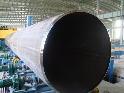 ASTM A252 carbon steel pipes with 8 ~72 inches,4mm ~60mm thickness