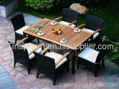 poly rattan dining set