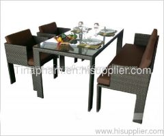 poly rattan dining set