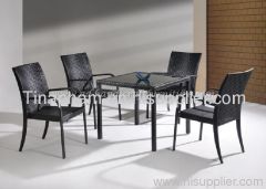 poly rattan dining set