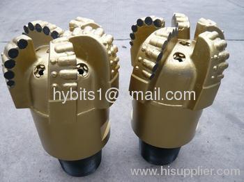 Matrix/steel body PDC bit for hard fomation