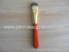 Nice Design 3 Tone Synthetic Hair Cosmetic Make up Foundation Brush with red wooden handle