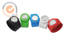 New style silicone sport fashion wrist watch with calendar date