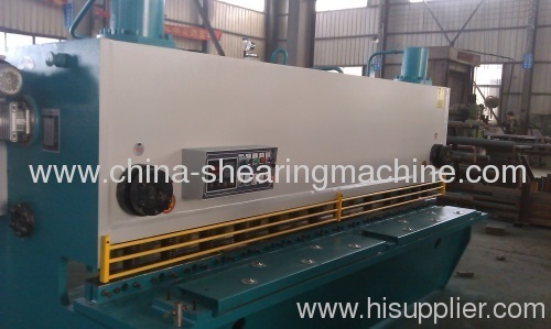 Hydraulic guilhotina shears machine
