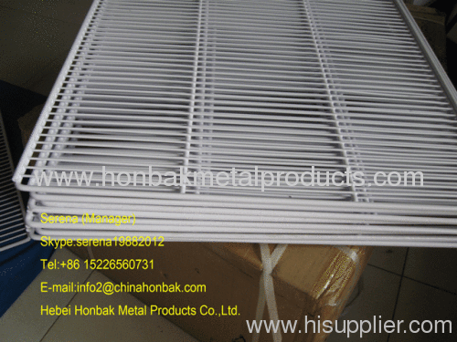 Wire shelf for refrigerator (factory)