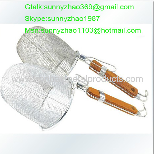 Stainless steel noodle strainer with wooden handle 