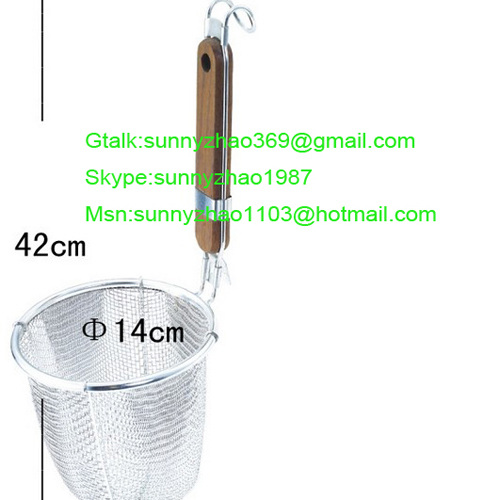 Stainless steel noodle strainer with wooden handle 
