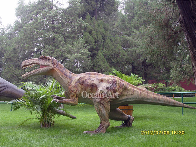 Animatronic dinosaurs for dinopark