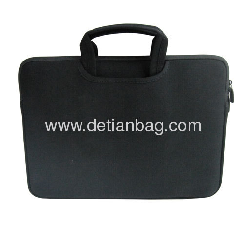 15slim neoprene laptop case with handle